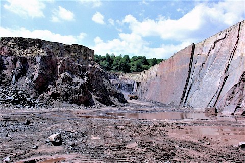 Banded slate and greywackes at the Kamsdorf Mine/Thuringia (2006)
